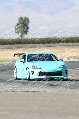 media/Sep-15-2024-Speed Ventures (Sun) [[7a54f7ed2f]]/Purple Group/Session 1 (Outside Grapevine)/